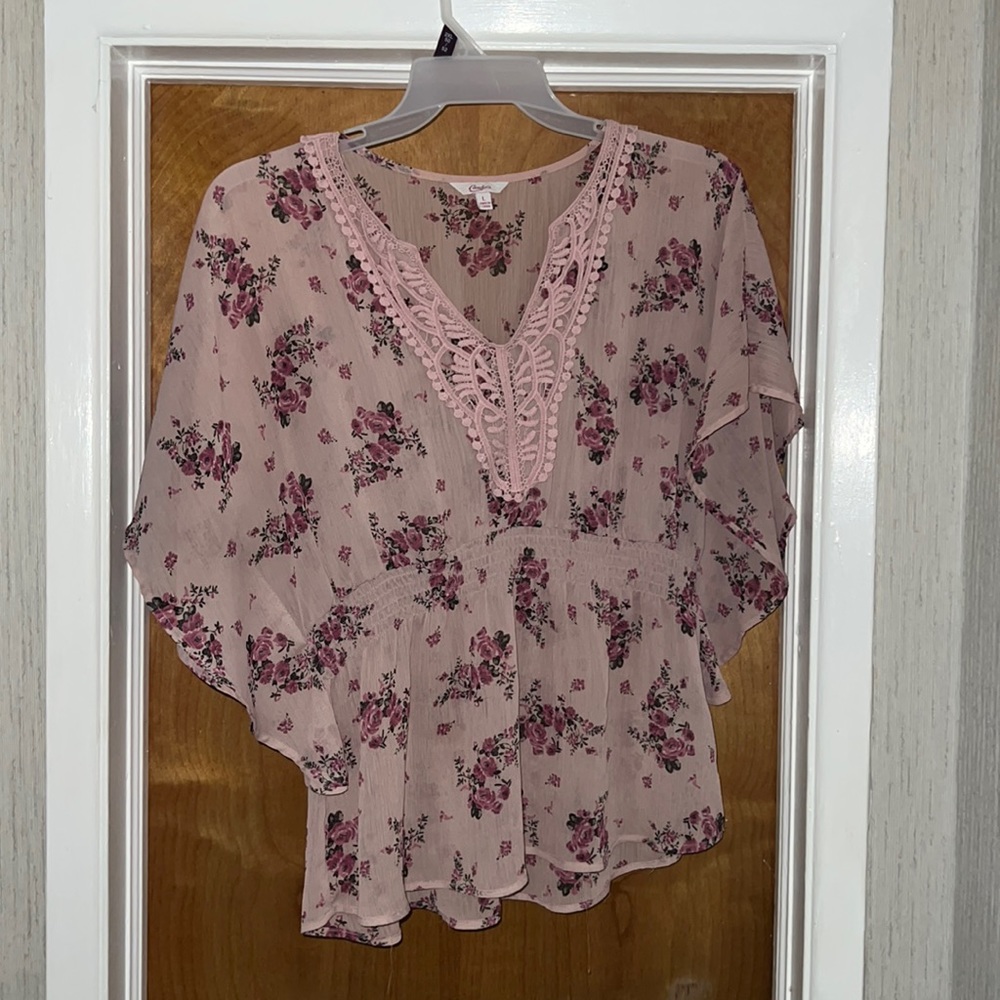 Floral flowy blouse